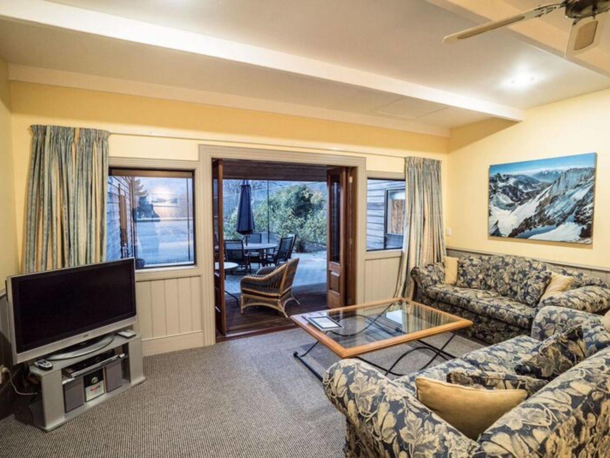 Manata Homestead & Lodge Queenstown Exterior photo