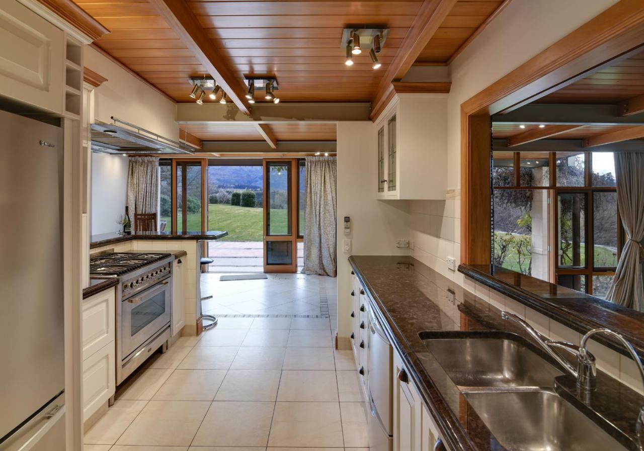 Manata Homestead & Lodge Queenstown Exterior photo
